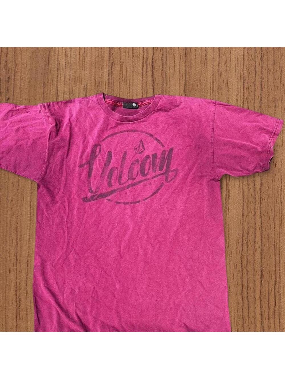 Volcom Men's Pink and Burgundy Tshirt